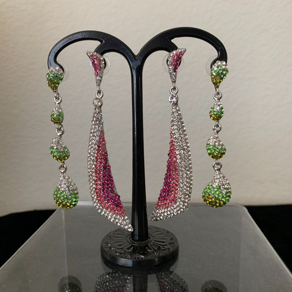 Nwot Set Of 2 Dangling Crystal Earrings